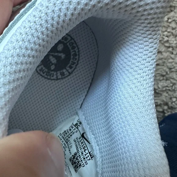 Nike Kids White Air Force 1 - Picture 7 of 7